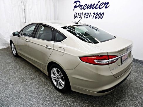 Used 2018 Ford Fusion S image 4