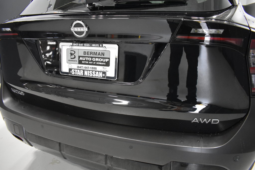 Certified 2026 Nissan Kicks SV w/ SV Premium Package AWD/4WD image 12