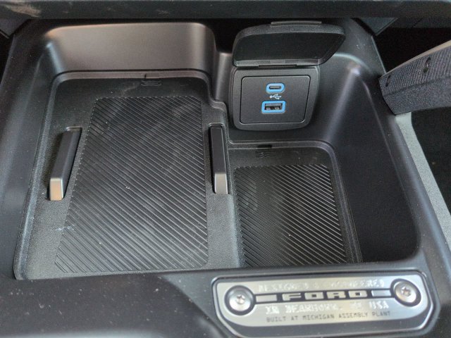 Used 2025 Ford Bronco Badlands AWD/4WD image 26
