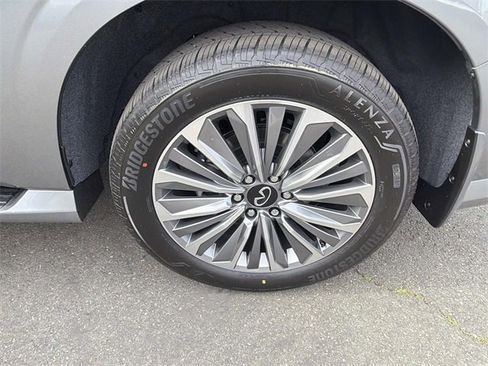 New 2026 INFINITI QX80 Luxe image 33