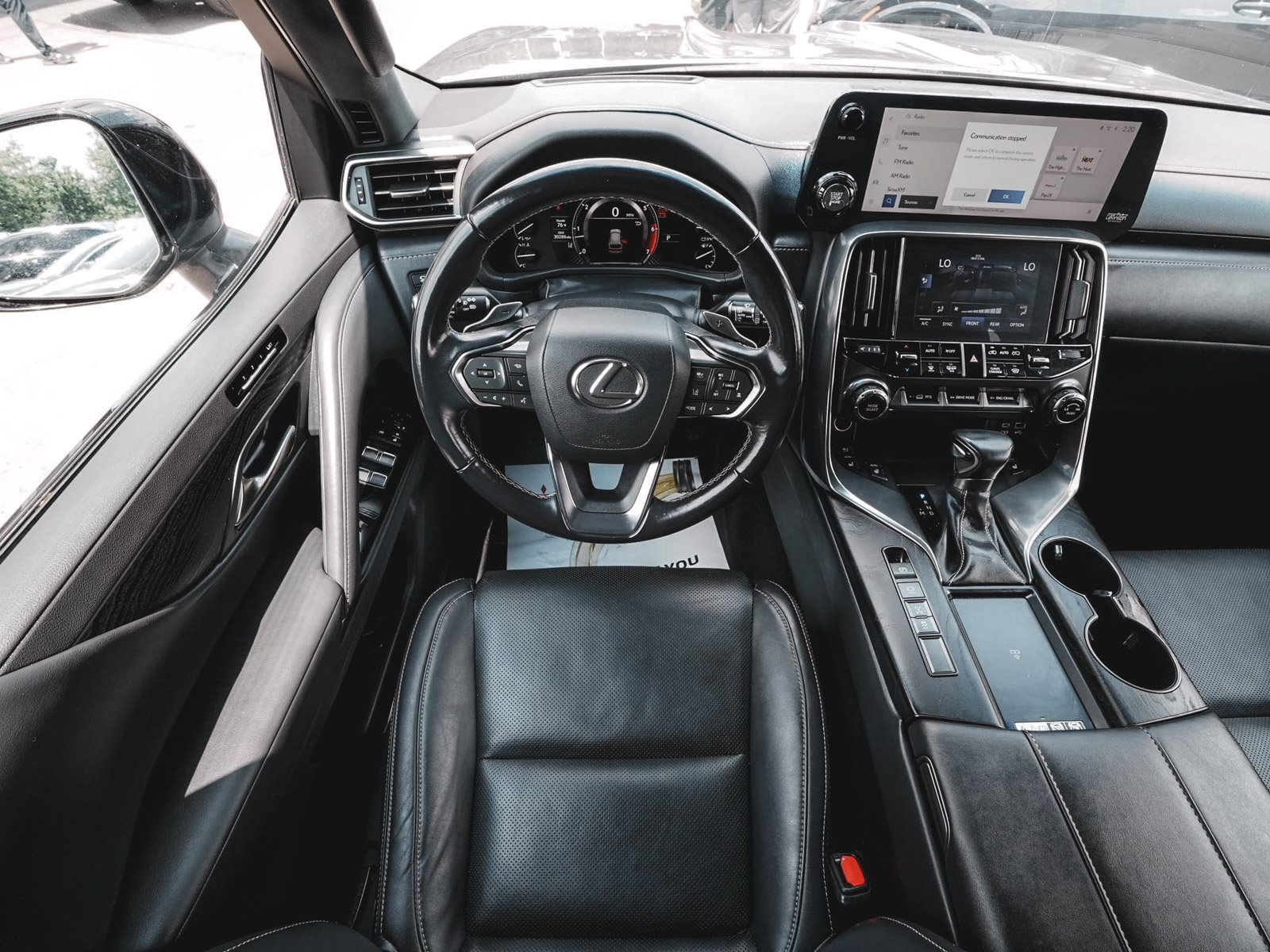 Used 2022 Lexus LX 600 4WD w/ Appearance Package image 45
