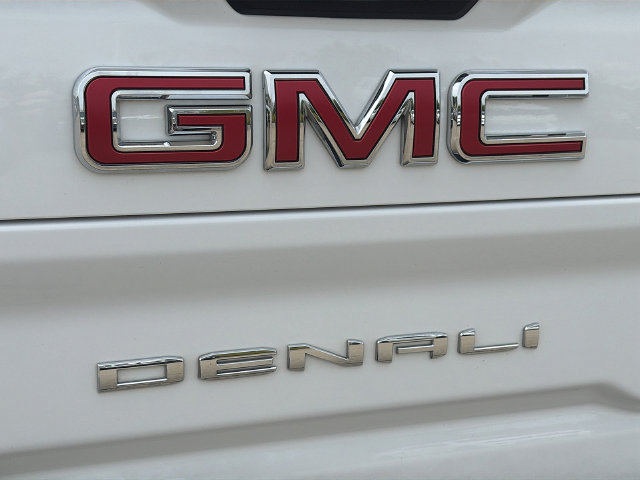 Used 2025 GMC Sierra 2500 Denali w/ Denali Reserve Package AWD/4WD image 33