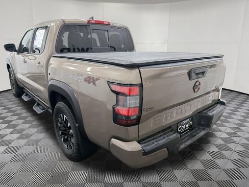 Used 2022 Nissan Frontier PRO-4X w/ Technology Package AWD/4WD image 5