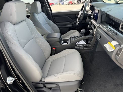 New 2026 Toyota Tacoma SR5 AWD/4WD image 8