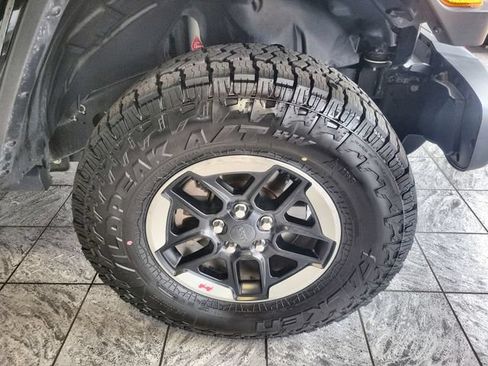 Used 2020 Jeep Wrangler Unlimited Rubicon AWD/4WD image 10