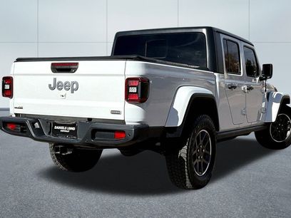 Used 2021 Jeep Gladiator Overland w/ Popular Equipment Package