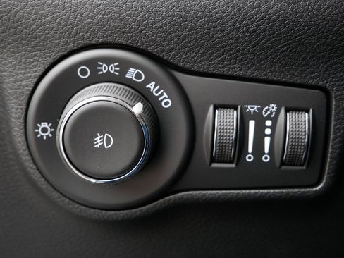 New 2026 Jeep Compass Limited image 14