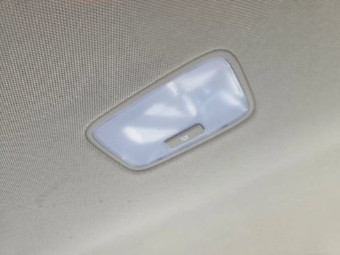 Used 2017 Hyundai Elantra SE FWD image 30