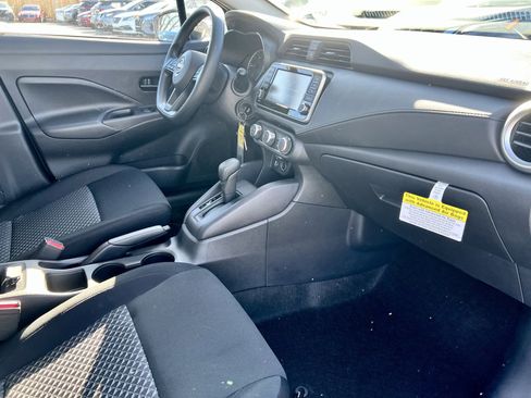 Used 2025 Nissan Versa S w/ S Plus Package image 26