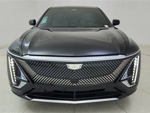 Used 2025 Cadillac Lyriq Luxury image 13