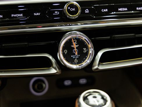 New 2026 Bentley Flying Spur Plug-In Hybrid AWD/4WD image 41