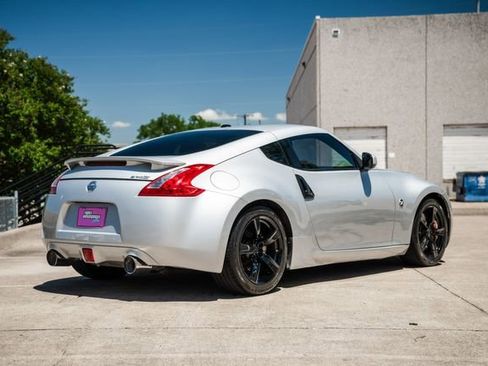 Used 2009 Nissan 370Z Touring w/ Sport Pkg image 41