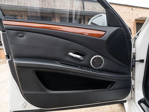 Used 2008 BMW M5 RWD image 20