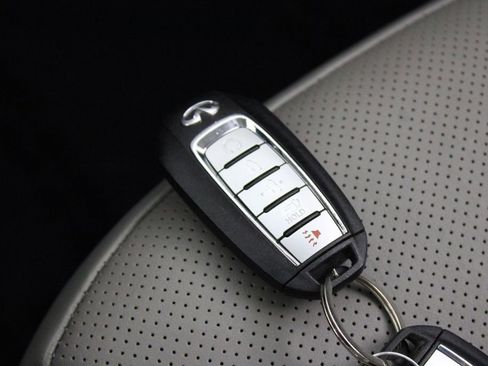 Used 2023 INFINITI QX50 Sensory AWD/4WD image 31