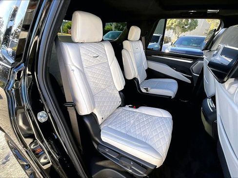 New 2026 Cadillac Escalade Platinum Sport image 32