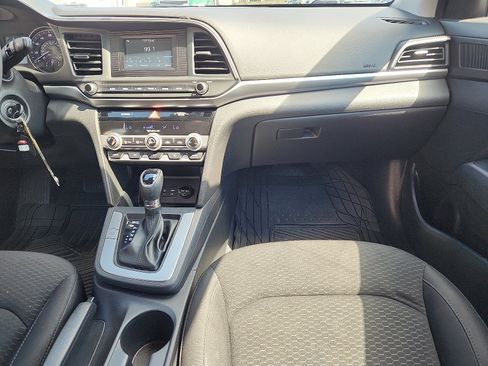 Used 2020 Hyundai Elantra SE w/ Cargo Package (C1) image 11