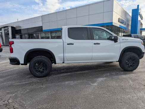 New 2026 Chevrolet Silverado 1500 ZR2 AWD/4WD image 8