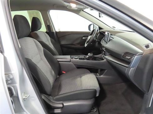 Used 2023 Nissan Rogue SV AWD/4WD image 35