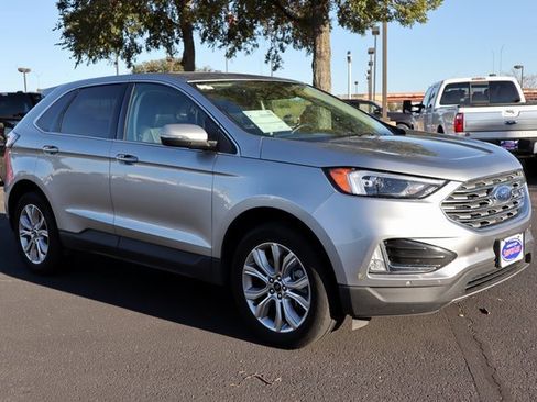 Used 2024 Ford Edge Titanium image 10