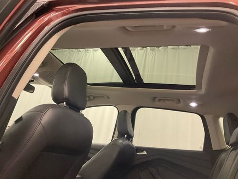 Used 2018 Ford Escape Titanium w/ Ford Safe & Smart Package image 35