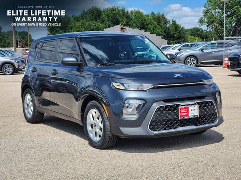 Used 2020 Kia Soul S FWD image 3