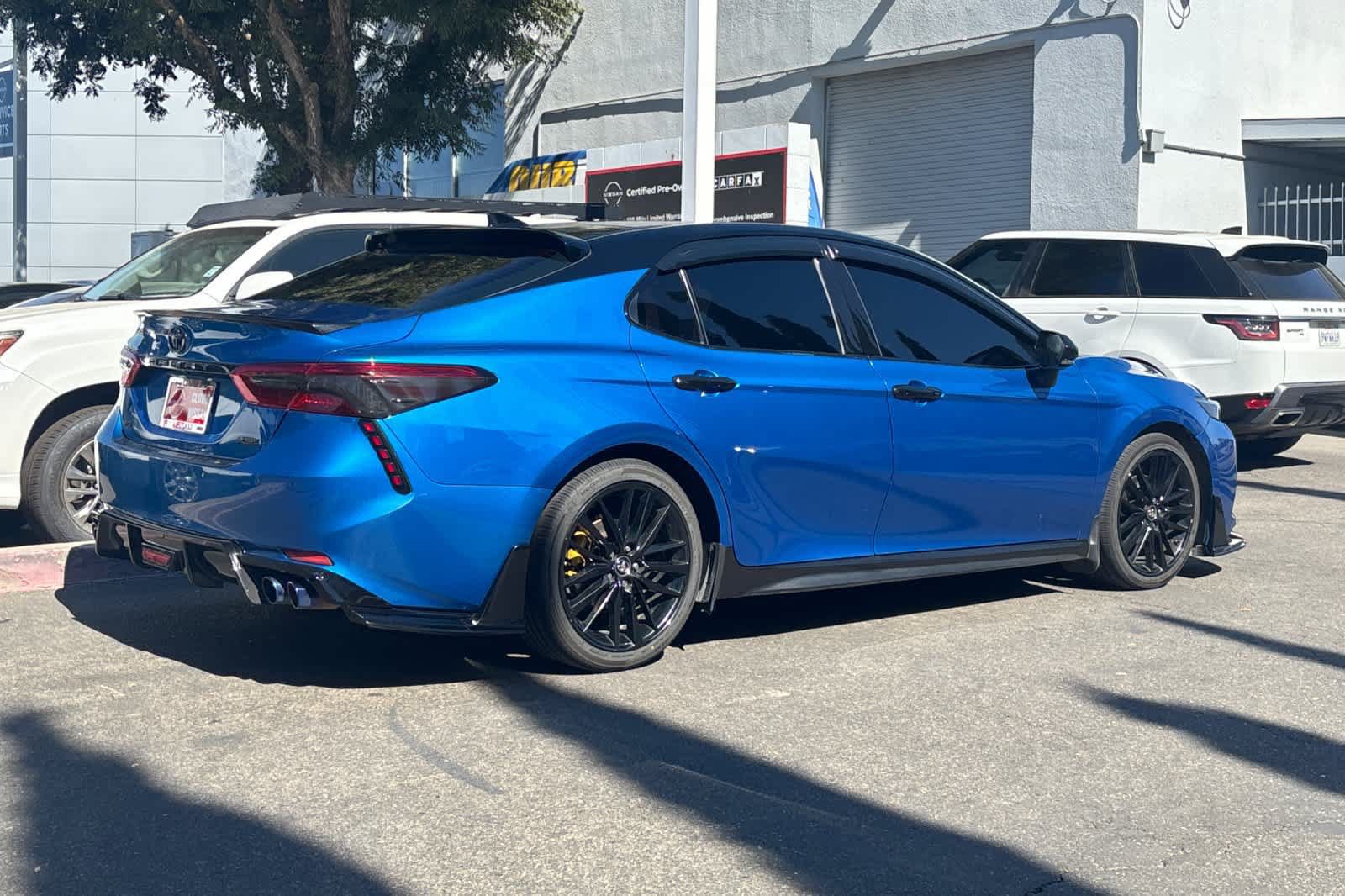 Used 2019 Toyota Camry XSE FWD image 3