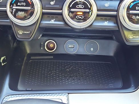 Used 2023 Genesis G70 2.0T w/ Sport Prestige Package image 20