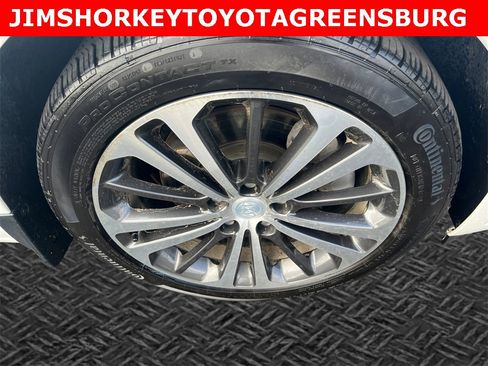 Used 2019 Buick Regal Essence w/ Driver Confidence Package I image 11