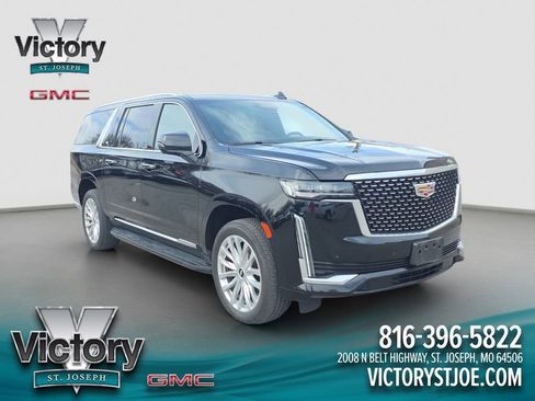 Used 2023 Cadillac Escalade ESV Luxury image 1