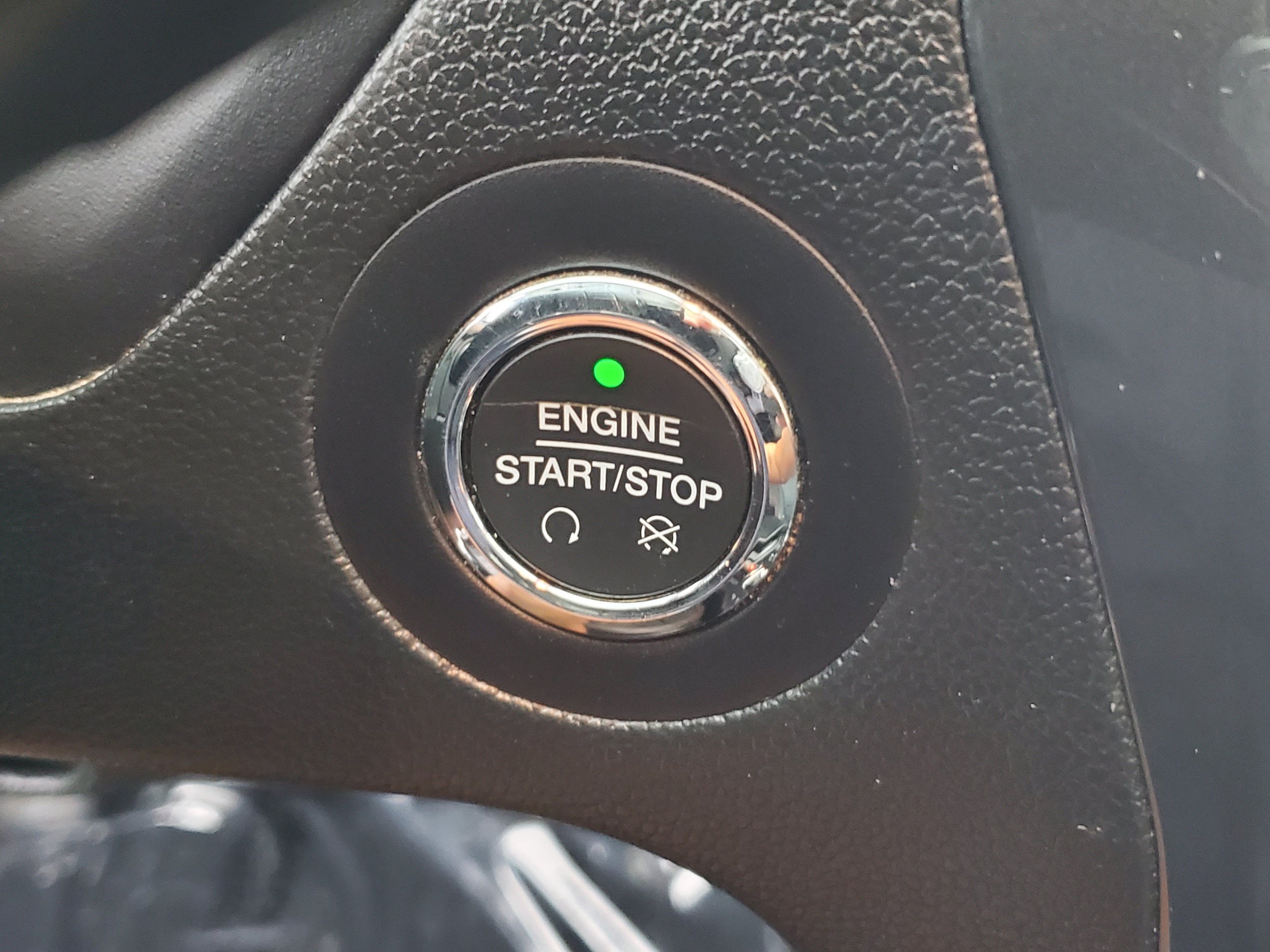 Used 2018 Ford Explorer Sport w/ Equipment Group 401A AWD/4WD image 19