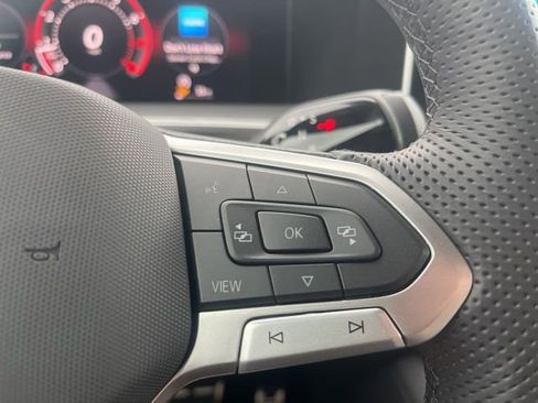 New 2026 Volkswagen Tiguan SE R-Line FWD image 10