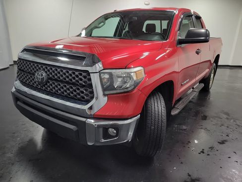 Used 2019 Toyota Tundra SR5 AWD/4WD image 4