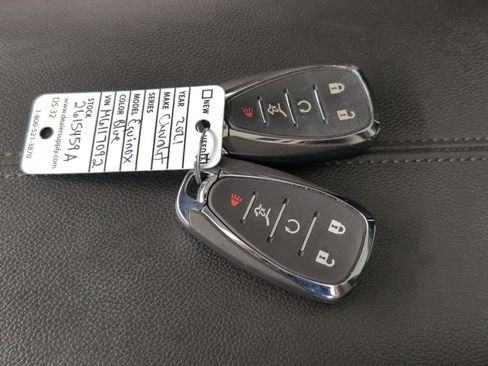 Used 2021 Chevrolet Equinox Premier AWD/4WD image 19