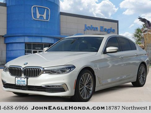 Used 2018 BMW 540i image 1