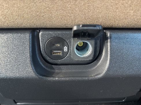 Used 2023 Ford F150 XLT image 15