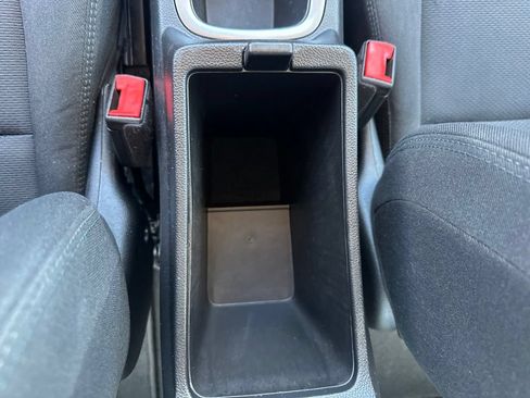 Certified 2018 Chevrolet Cruze LT w/ LT Fleet Convenience Package FWD image 9
