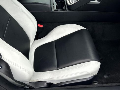 Used 2016 Jaguar F-TYPE Convertible image 39