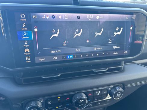 New 2024 Jeep Wrangler Unlimited Sahara w/ Safety Group AWD/4WD image 23