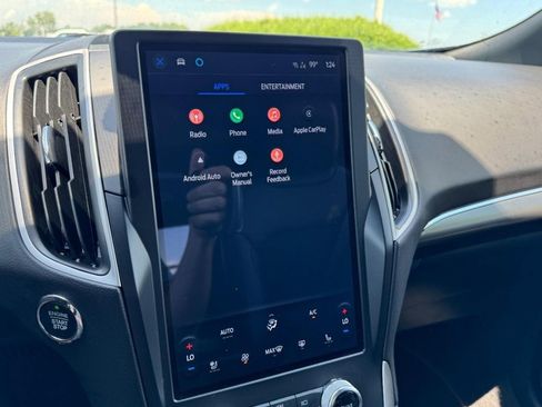 Used 2024 Ford Edge ST-Line image 19