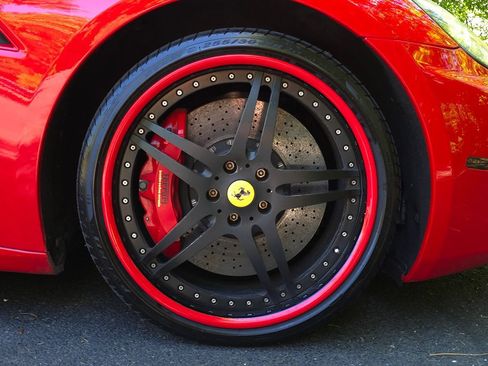Used 2009 Ferrari California RWD image 47