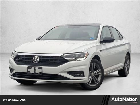Used 2019 Volkswagen Jetta R-Line w/ R-Line Cold Weather Package image 1
