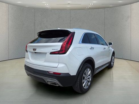 Used 2021 Cadillac XT4 Premium Luxury w/ Driver Awareness Package FWD image 5