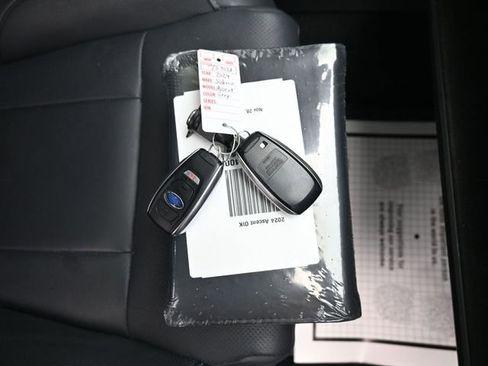 Used 2024 Subaru Ascent Limited w/ Technology Package image 14