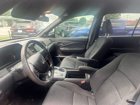 Used 2021 Honda Passport Sport image 5