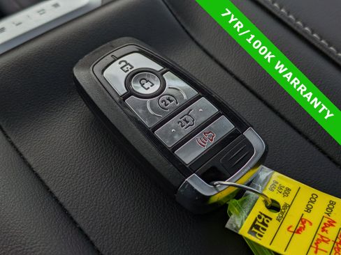 Certified 2025 Ford Expedition Max Platinum image 39