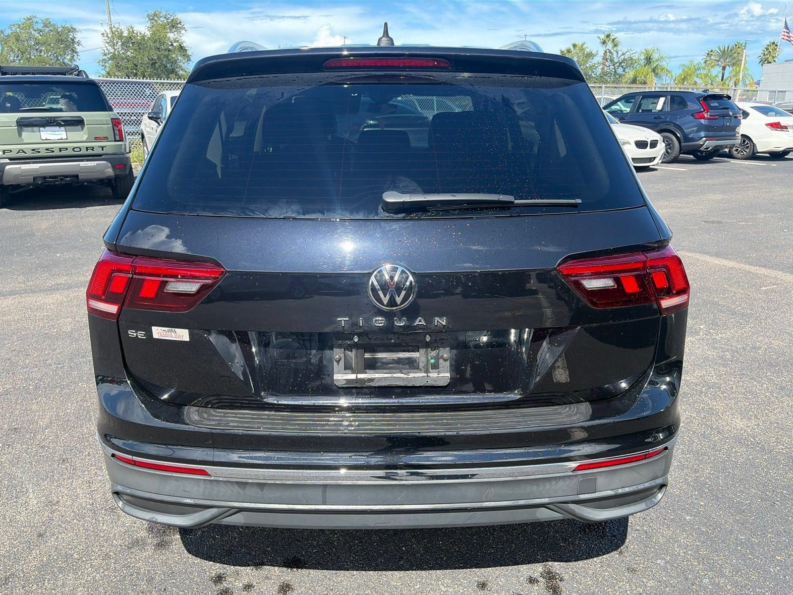 Used 2022 Volkswagen Tiguan SE FWD image 6