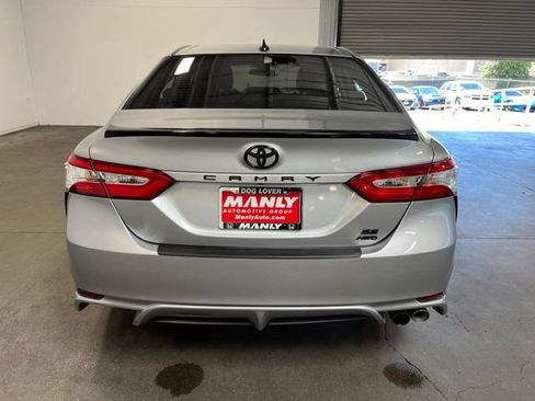 Used 2020 Toyota Camry SE AWD/4WD image 4