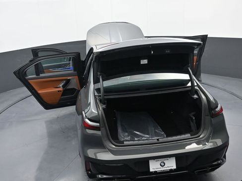 Used 2023 BMW 760i xDrive w/ Executive Package image 46