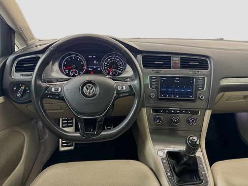 Used 2017 Volkswagen Golf Alltrack SE image 20