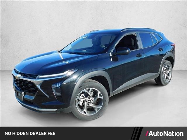 Used 2025 Chevrolet Trax LT FWD image 1